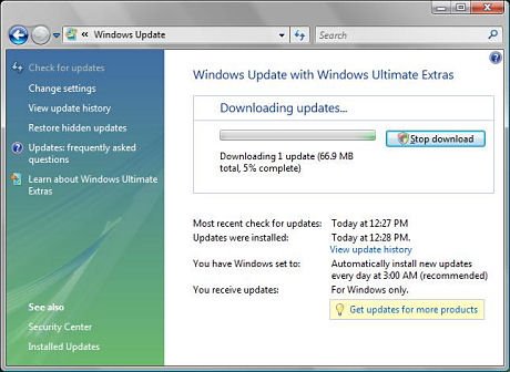 　米国時間2008年3月18日、MicrosoftはWindows Updateを経由した「Windows Vista Service Pack 1（SP1）」の一般向けダウンロードの提供を開始した。さっそく、Vista SP1のインストールの流れを追っていこう。Vista SP1の自動インストールが開始されるのは、2008年4月中旬以降の予定になっている。それまでは、手作業でWindows Updateをチェックする必要がある。「View available updates」をクリックして、SP1がリストに入っているか確認する。