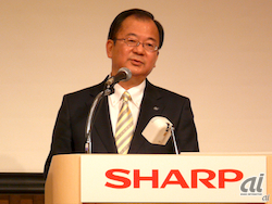 マイナス3760億円という過去最大の赤字となったシャープ。新社長の奥田隆司氏に再建の期待がかかる。