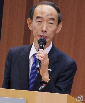 NTT Comの社長、有馬彰氏は今後データセンター事業をRagingWire側に寄せていくと話す