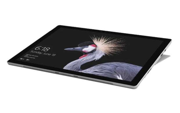 Microsoftの「Surface Pro」
　軽量で、「Windows 10」オペレーティングシステムが動作する新しいタブレットを探しているならば、ホリデーシーズンの有力候補の1つにMicrosoftの「Surface Pro」タブレットがある。

　「Surface Pro 6」（税込12万9384円～）は、「Windows 10 Home」と12.3インチの「PixelSense」ディスプレイを備え、最上位構成で1TBのストレージ、「Intel Core i7」プロセッサ、16GBのRAMを搭載する。

詳細はこちら：Microsoft
