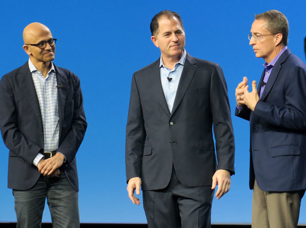 右からMicrosoftのSatya Nadella氏、Dell TechnologiesのMichael Dell氏、VMwareのPat Gelsinger氏。Nadella氏によると、「Windows 10」のデバイス台数は8億台に達しているとのこと
