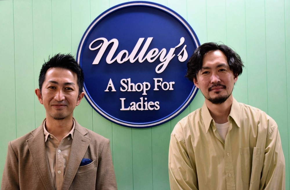 NOLLEY’S 取締役執行役員 第一事業部部長の小島直樹氏（左）とドローブ CMDOの佐熊陽平氏（右）