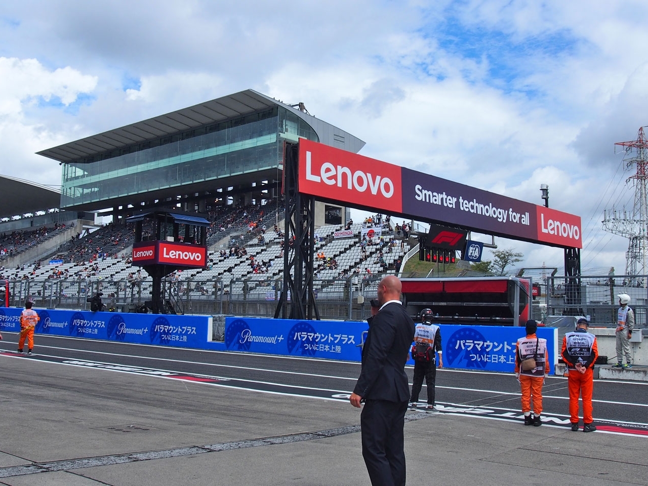 F1日本グランプリが行われた鈴鹿サーキット。LenovoがF1公式パートナーと同レースの冠スポンサーも行った