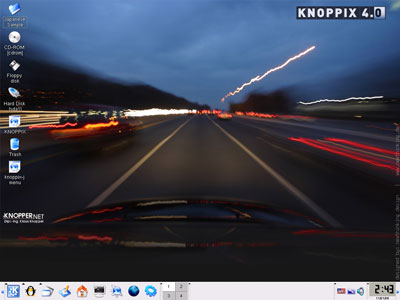 KNOPPIXのデスクトップ画面