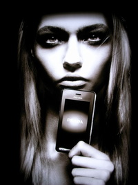 PRADA Phone by LG�iL852i�j