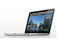 �A�b�v���A�A���~�{�f�B�̐VMacBook�ȂǍ����ł��������J�n