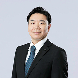 河野 昭彦 氏