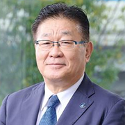 西本 逸郎 氏