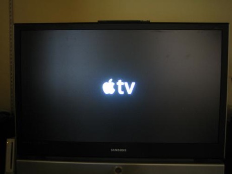 　これだけ徹底的に分解したにもかかわらず、再び組み立てたApple TVは完ぺきに元通りに機能した。