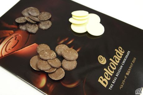 中井さんはベルコラーデというブランドのチョコレートを持ってきてくれました。とってもいい香りよ。
