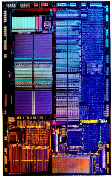 　1989年、Intel「486」が発表され、486世代のプロセッサの時代が到来した。これにより、ユーザーがコマンドを打ち込むコンピュータから、マウスをクリックして操作するコンピュータへの移行が可能になった。数値演算コプロセッサ（複雑な演算機能を中央プロセッサに代わって担う）がCPUに初めて統合されたのも486プロセッサだった。