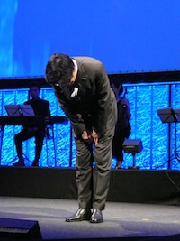この日行われたマイクロソフトパートナーカンファレンス 2011で謝罪する日本マイクロソフトの樋口泰行社長
