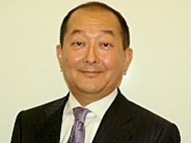 DMM.comのピッキングミスがゼロに　「音声物流」の効果--ヴォコレクトの内田社長