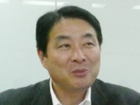 売上高1000億円突破、海外事業も拡大へ--KCCS 佐々木社長