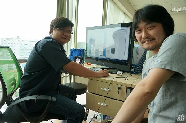 クロスコ プロデューサーの宮下永慈氏（右）とパートナーのコミュニケーターのDo Anh Vu（左）