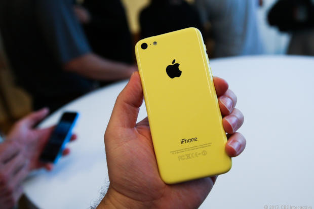 写真で見る「iPhone 5c」--カラフルなプラスチック製背面の新端末