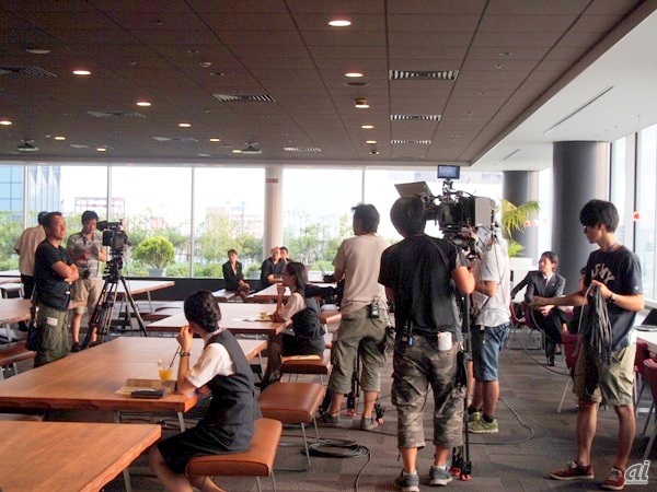 主人公の半沢直樹が勤務する東京中央銀行本店の社員食堂として使用されて、第6話～第10話まで使用されていた。