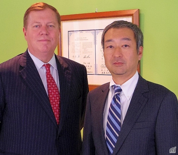 Kyribaの最高経営責任者のJean-Luc Robert氏と8月1日に日本法人の社長に就いた桑野順一郎氏