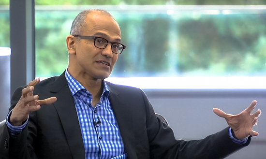 MicrosoftのCEOとして初日にウェブキャストで語ったSatya Nadella氏