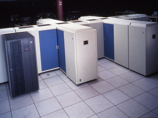  　IBMのメインフレーム後継機種の1つである「System/390」。