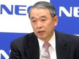 クラウド事業に注力するNECと富士通の思惑