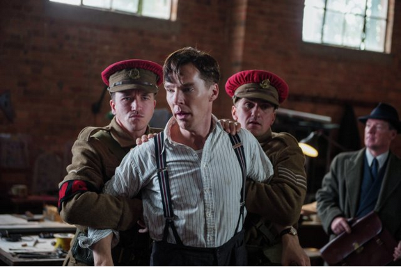 10. Turing氏を演じる

　映画「The Imitation Game」でTuring氏を演じるBenedict Cumberbatchは、The Telegraphとのインタビューで、Turing氏について「お札の肖像になるべきだ」と思うと語った。