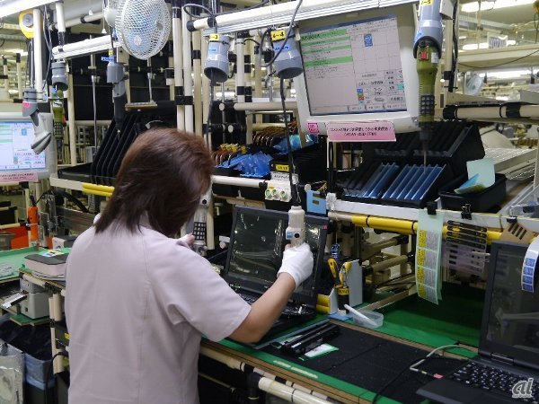 画で見る生産現場：多能工にリレー方式--レノボ、NEC工場でThinkPadを生産 - 3/36