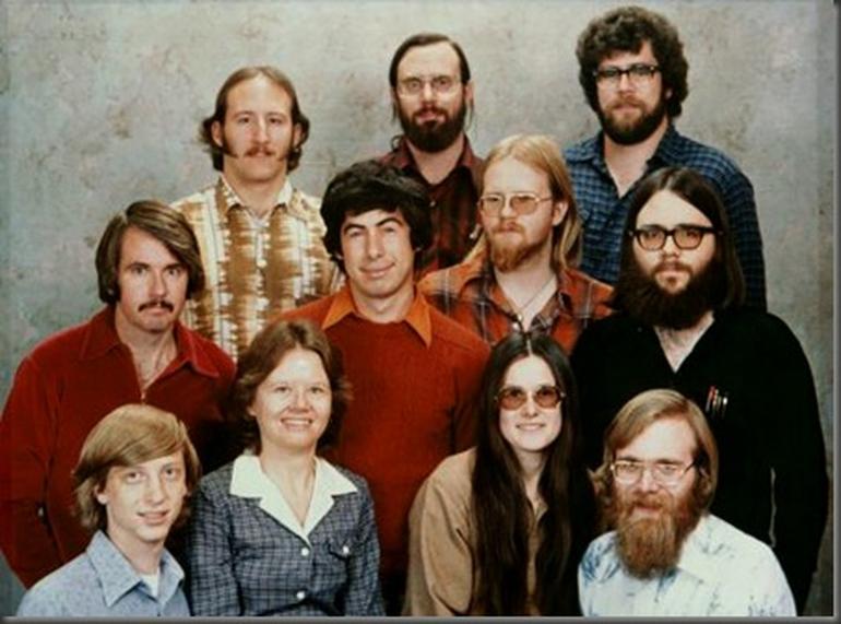 1978年に撮影の写真より。元CEOのBill Gates氏（写真左下）は、Microsoft創業40年で電子メールを従業員に送付した。
