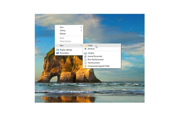 　「Windows 10」のデスクトップ上で右クリックし、「New > Folder」（「新規作成(X) > フォルダー(F)」）を選択する。