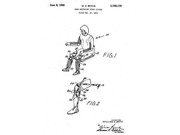 膝部拘束ストラップシステム
　宇宙への打ち上げは、激しく暴力的な体験になることもある。この1965年の膝ストラップの特許は、シートベルトを装着している宇宙飛行士が、ベルトの下に滑り込んでしまい、けがをするのを防ぐためのものだった。