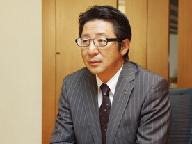 “目利き力”と“サポート力”で「超メーカー」を目指す--アシスト大塚社長