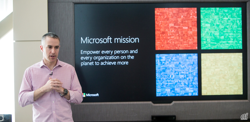 Nadella氏が打ち出したミッションステートメントを説明するMicrosoft グローバルコミュニケーション ゼネラルマネージャー Tim O
