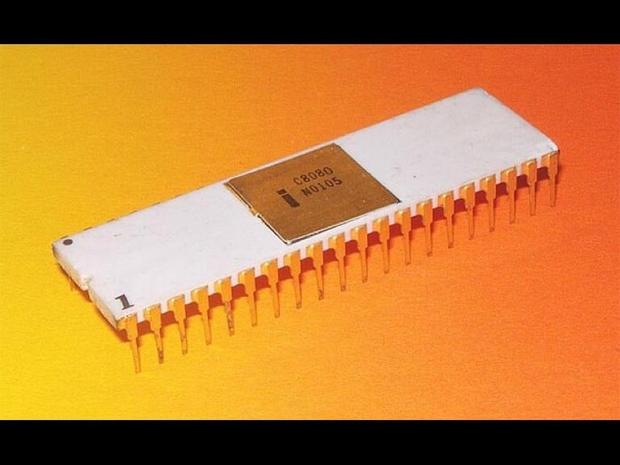 5．8080（1974年）

　その翌年、Intelは4500個のトランジスタが集積され、前モデルの10倍の性能を持つ「8080」を発売した。このプロセッサはその後、信号機などの日常的な製品に組み込まれた。