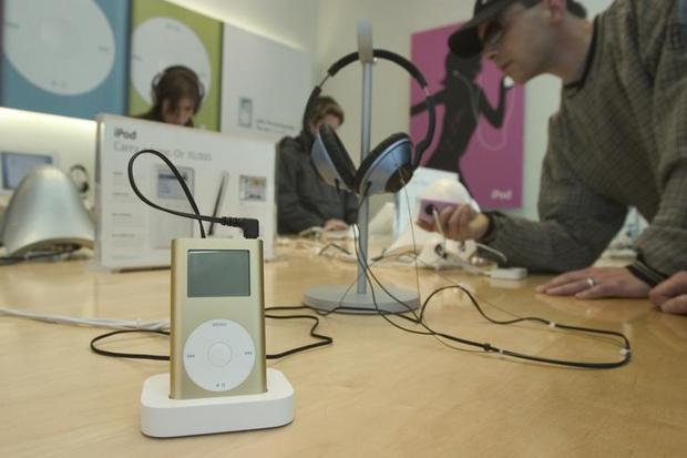 答え：iPod Mini。

　2004年から2005年までは大きかった。