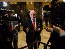 トランプ氏、サイバーセキュリティ問題でIT企業と会合へ--元NY市長を橋渡し役に