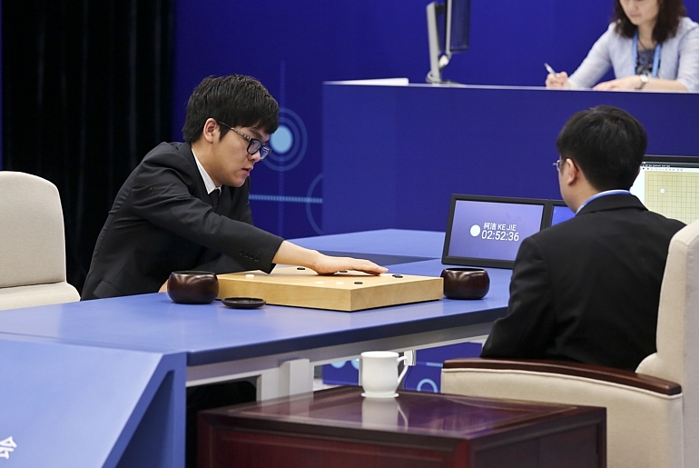 中国の囲碁棋士、柯潔氏とDeepMindの人工知能（AI）囲碁プログラムAlphaGo