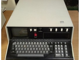 懐かしのIBM機--初代「IBM PC」から「ThinkPad」まで：写真で見る