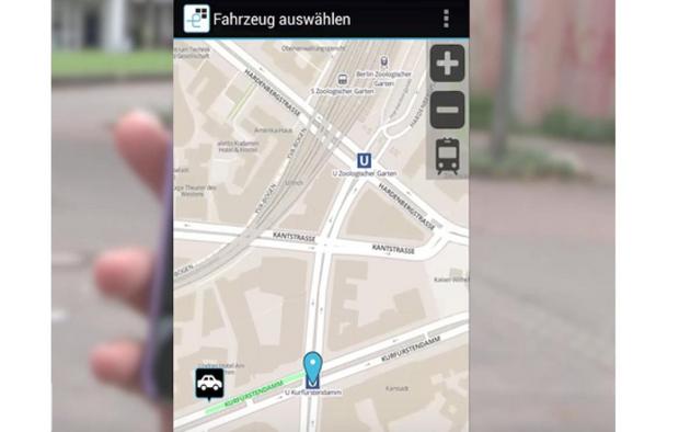 「BlindSquare」

　BlindSquareは目の不自由な人をサポートするため開発された、街のナビゲーションを行うGPSアプリだ。このアプリはFoursquareとOpenStreetMapのデータに基づき、ターンバイターン方式の案内の他、周辺環境、特定の地点、交差点を音声で説明し、歩行中でも電車やバスでの移動中でも使うことができる。また、レストランのメニューなどの近隣情報も得ることができる。厳密には、BlindSquareはスマートシティを意図して考案されたものではないが、目の不自由な人々が、都市環境を最大限に活用するのに役立つはずだ。

　同アプリは現在「iOS」版が提供されている。
