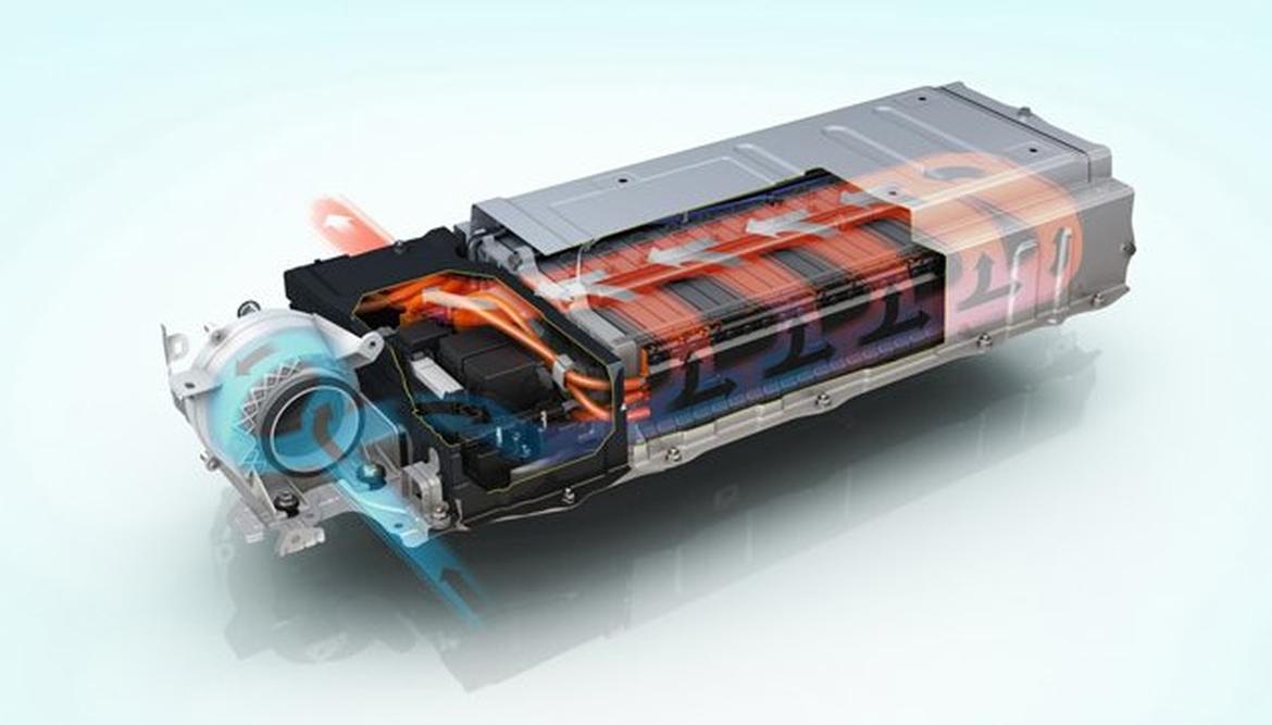 6位：全固体電池

　スタートアップやトヨタ自動車などの巨大企業が、より安全で高性能な全固体電池の開発に取り組んでいる。
