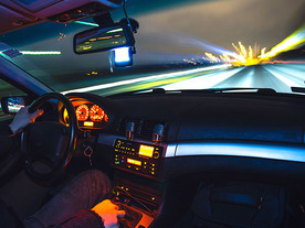 自動車とオープンソースソフトウェアの関係