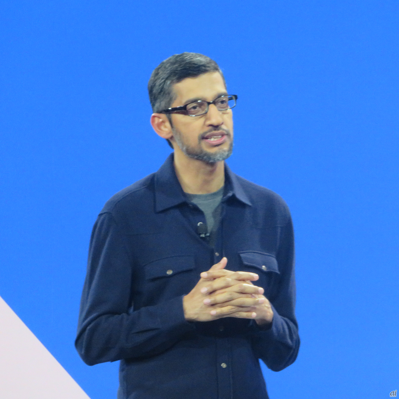 Google CEOのSundar Pichai氏も登場。「Google自身もAIで再構築している。Google Maps、Gmail、Androidの全てで“AIファースト”のアプローチを取る」という。「われわれが数年掛かりで進めてきた高度な研究を、全員が利用できるようにする」と約束した
