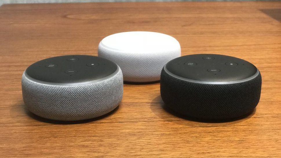 音声アシスタント「Alexa」を搭載した「Echo Dot」のようなスピーカーによって自宅がスマート化されつつある。