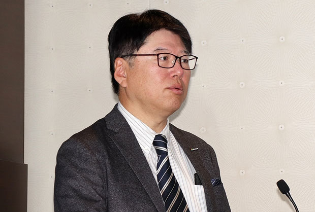 日本マイクロソフト 執行役員 常務 パブリックセクター事業本部長の佐藤知成氏
