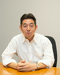 日本オラクル
NetSuite事業統括 シニアプロダクトマネージャー 秋山 泰幸氏