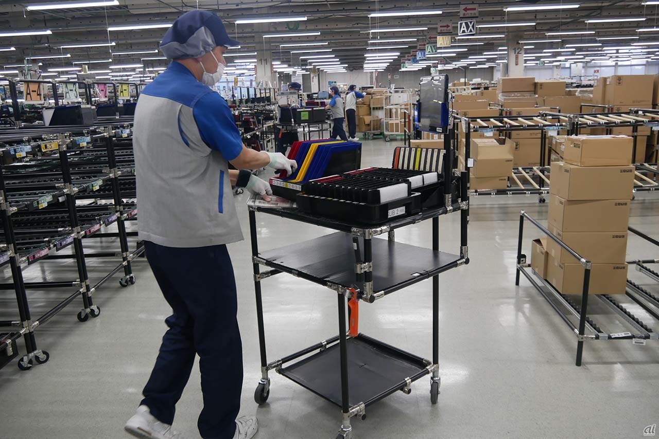 こちらはデスクトップPC向け基板。福島県伊達市の富士通アイソテックと、新たに稼働したチェコの工場に供給される。