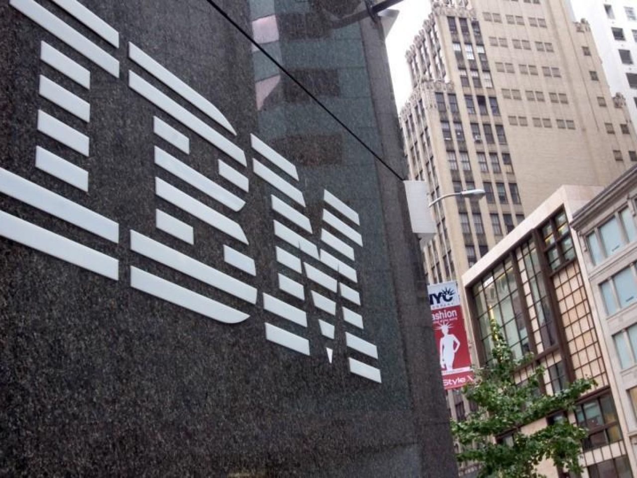 IBMの第1四半期は増収--通期の見通しも明るく