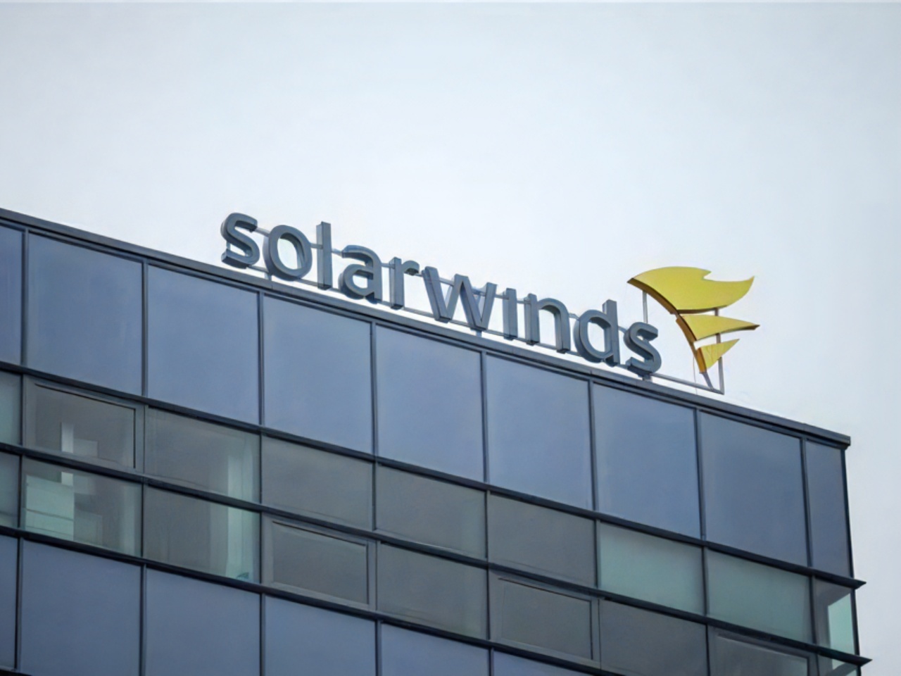 SolarWindsがセキュリティアドバイザリーを公開--マイクロソフトが脆弱性の悪用を報告