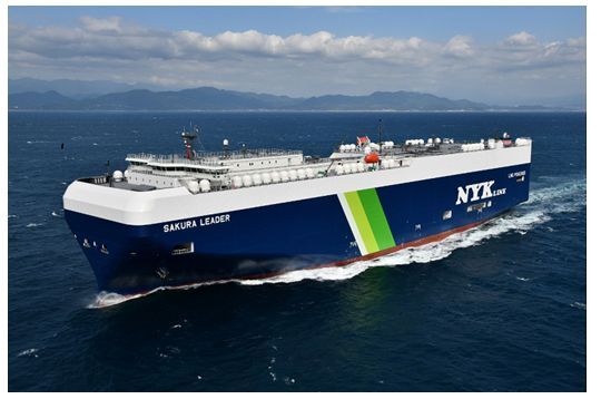 日本郵船のLNG燃料自動車専用船「SAKURA LEADER」