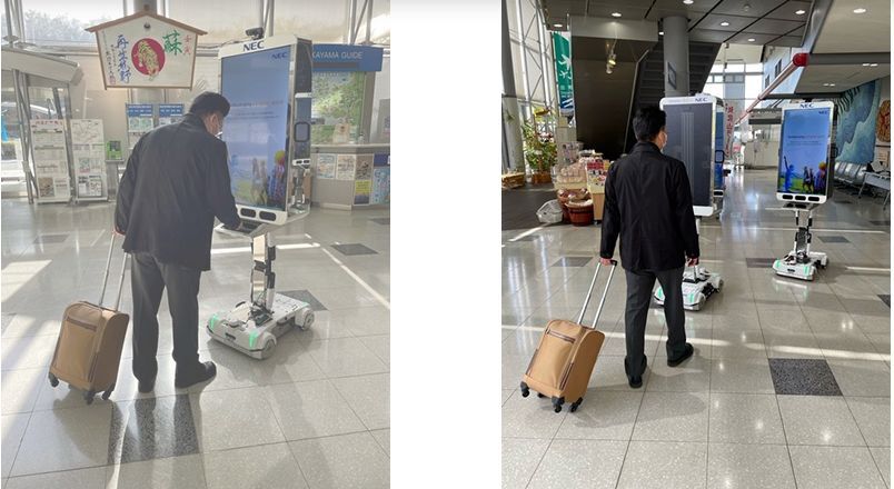 来訪者がロボットを操作して案内を受ける様子(左)と1台目のロボットから2台目のロボットに案内を引き継ぐ様子(右)