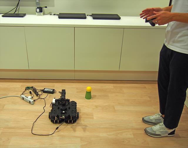 ローカル5Gを使い、AWSの東京リージョン経由でロボットをリモコン操作する